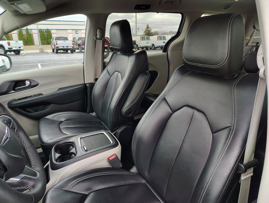 2023 Chrysler Pacifica Touring L Green Bay WI