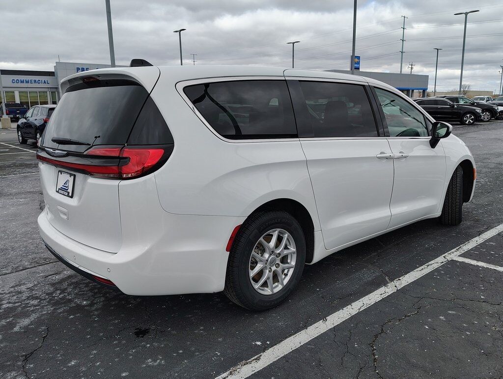 2023 Chrysler Pacifica Touring L Green Bay WI