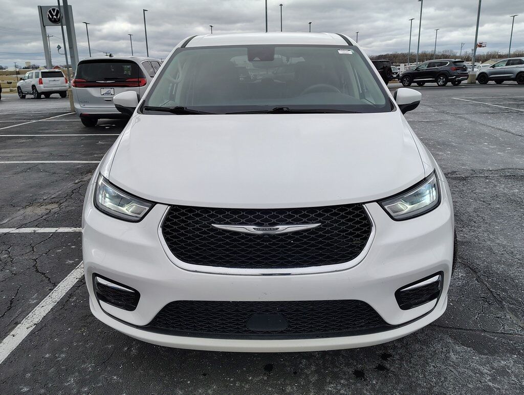 2023 Chrysler Pacifica Touring L Green Bay WI