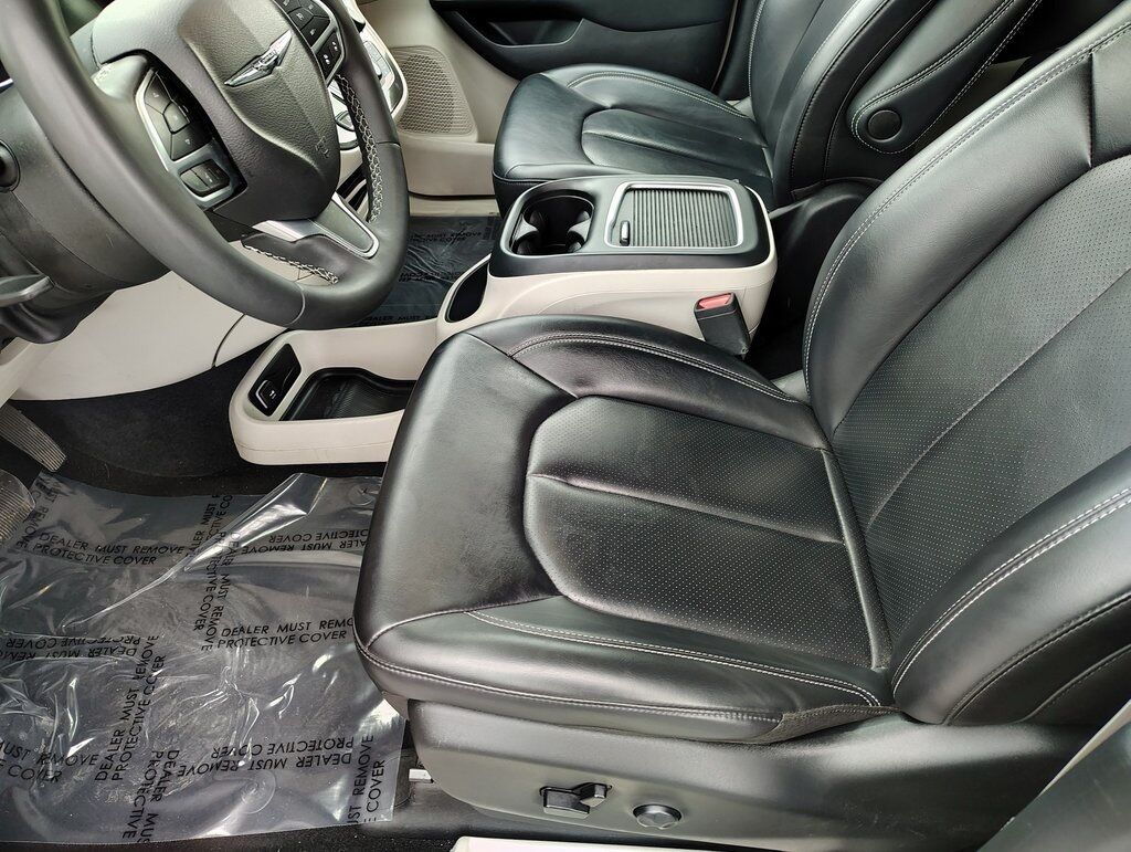 2023 Chrysler Pacifica Touring L Green Bay WI