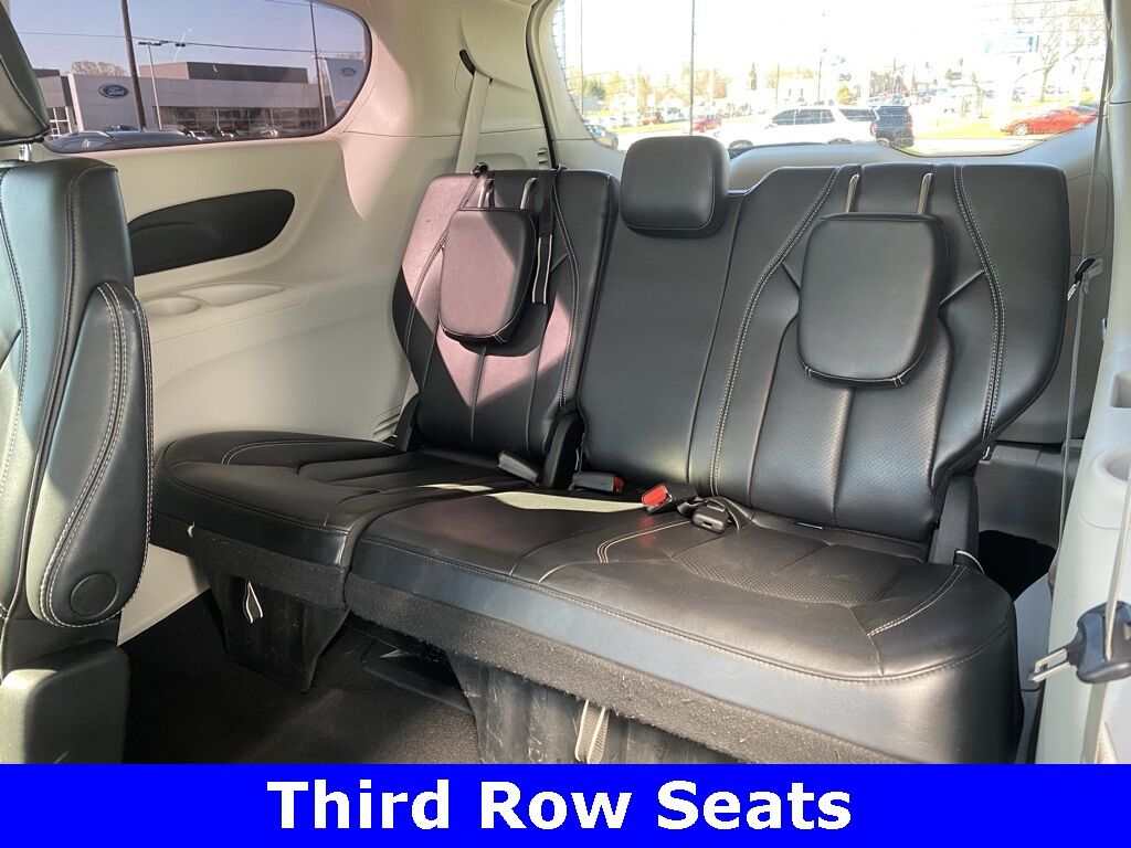 2023 Chrysler Pacifica Touring L Green Bay WI