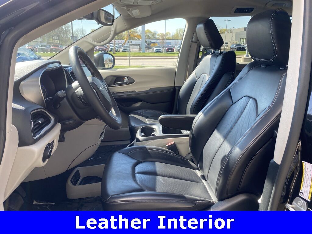 2023 Chrysler Pacifica Touring L Green Bay WI