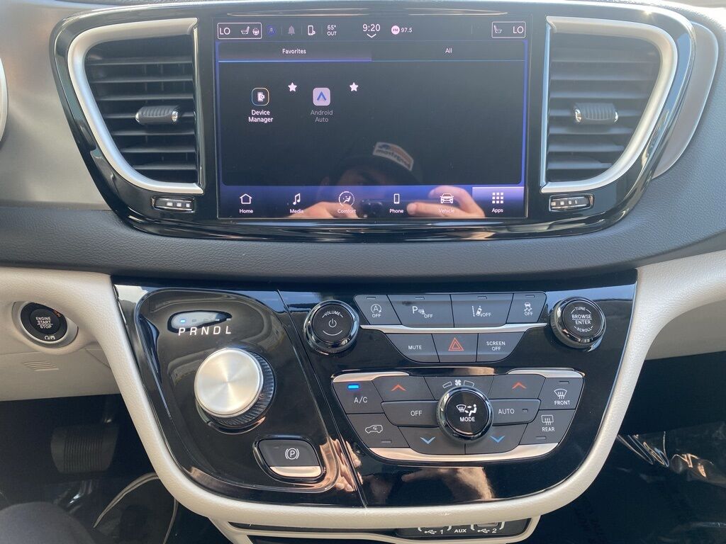 2023 Chrysler Pacifica Touring L Green Bay WI