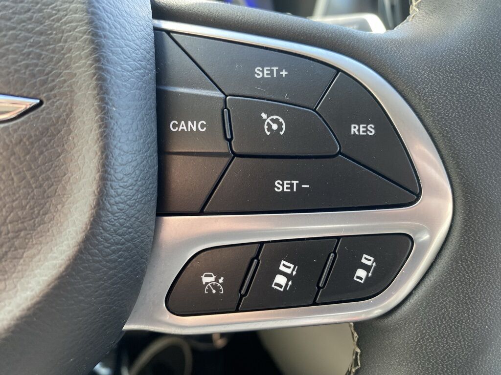 2023 Chrysler Pacifica Touring L Green Bay WI