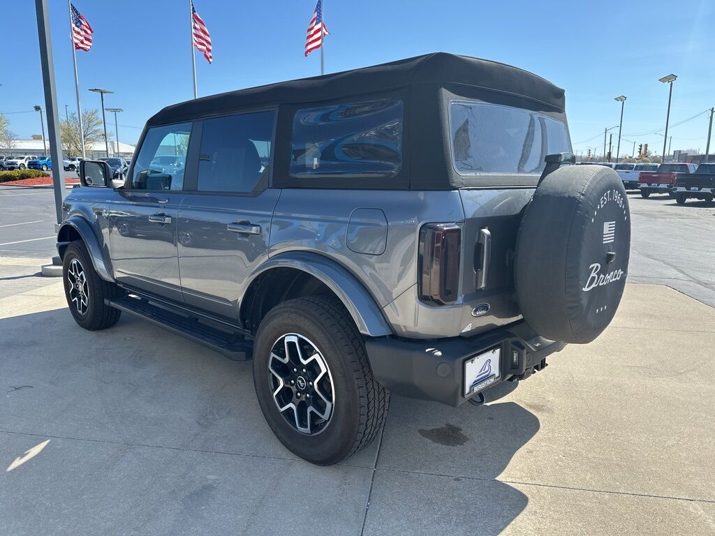 2023 Ford Bronco Outer Banks Manitowoc WI