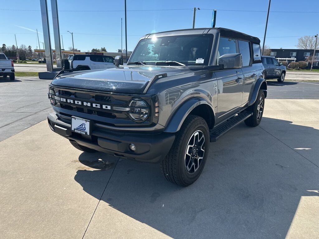 2023 Ford Bronco Outer Banks Manitowoc WI