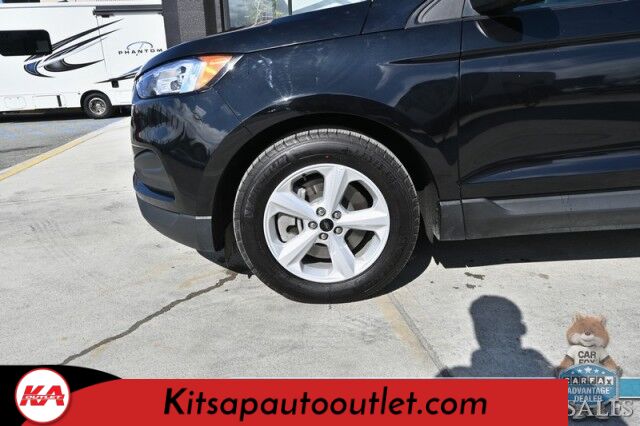 2023 Ford Edge SE / AWD / Premium Cloth Seats / Lane Departure & Blind Spot Alert / Apple CarPlay & Android Auto / Bluetooth / Back Up Camera / Keyless Entry & Start / Auto High Beam Headlights / 28 MPG / 1-Owner Banglore