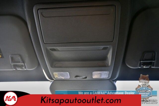 2023 Ford Escape ST-Line / AWD / Auto Start / Cold Weather Pkg / Heated Leather Trim Seats / Heated Steering Wheel / Blind Spot & Lane Departure Alert / Backup Camera / Keyless Entry & Start / Apple CarPlay & Android Auto / 1-Owner Banglore