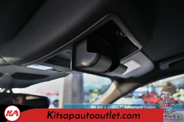 2023 Ford Escape ST-Line / AWD / Auto Start / Cold Weather Pkg / Heated Leather Trim Seats / Heated Steering Wheel / Blind Spot & Lane Departure Alert / Backup Camera / Keyless Entry & Start / Apple CarPlay & Android Auto / 1-Owner Banglore