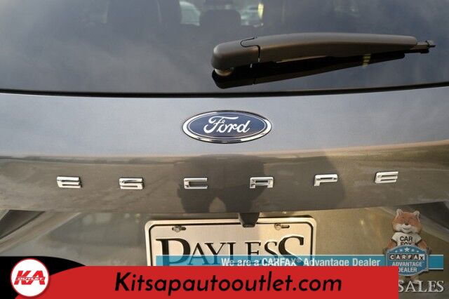 2023 Ford Escape ST-Line / AWD / Auto Start / Cold Weather Pkg / Heated Leather Trim Seats / Heated Steering Wheel / Blind Spot & Lane Departure Alert / Backup Camera / Keyless Entry & Start / Apple CarPlay & Android Auto / 1-Owner Banglore