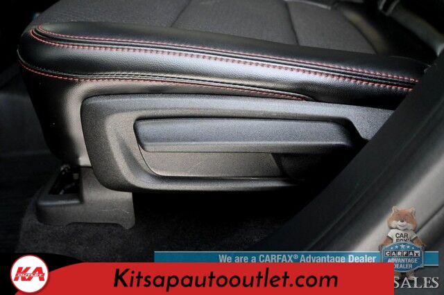 2023 Ford Escape ST-Line / AWD / Auto Start / Cold Weather Pkg / Heated Leather Trim Seats / Heated Steering Wheel / Blind Spot & Lane Departure Alert / Backup Camera / Keyless Entry & Start / Apple CarPlay & Android Auto / 1-Owner Banglore
