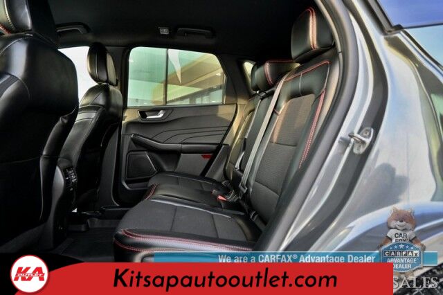 2023 Ford Escape ST-Line / AWD / Auto Start / Cold Weather Pkg / Heated Leather Trim Seats / Heated Steering Wheel / Blind Spot & Lane Departure Alert / Backup Camera / Keyless Entry & Start / Apple CarPlay & Android Auto / 1-Owner Banglore