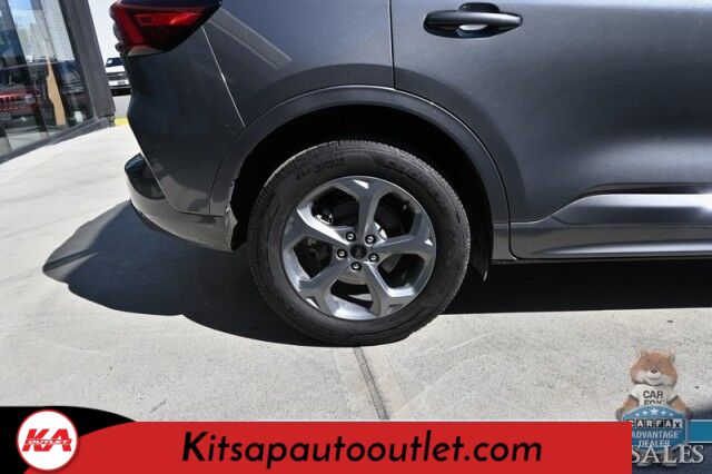2023 Ford Escape ST-Line / AWD / Auto Start / Cold Weather Pkg / Heated Leather Trim Seats / Heated Steering Wheel / Blind Spot & Lane Departure Alert / Backup Camera / Keyless Entry & Start / Apple CarPlay & Android Auto / 1-Owner Banglore