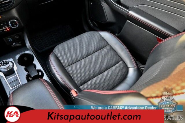 2023 Ford Escape ST-Line / AWD / Auto Start / Cold Weather Pkg / Heated Leather Trim Seats / Heated Steering Wheel / Blind Spot & Lane Departure Alert / Backup Camera / Keyless Entry & Start / Apple CarPlay & Android Auto / 1-Owner Banglore