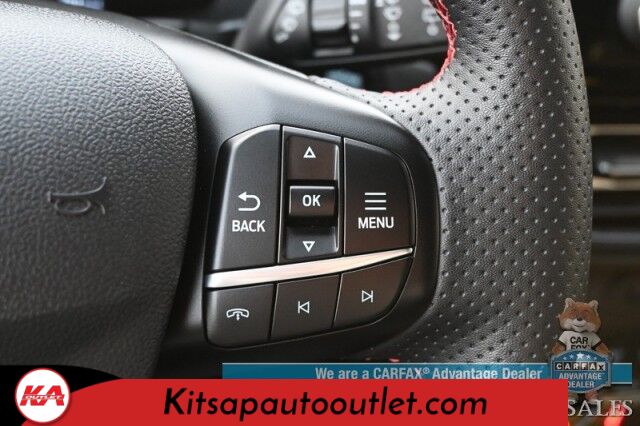 2023 Ford Escape ST-Line / AWD / Auto Start / Cold Weather Pkg / Heated Leather Trim Seats / Heated Steering Wheel / Blind Spot & Lane Departure Alert / Backup Camera / Keyless Entry & Start / Apple CarPlay & Android Auto / 1-Owner Banglore