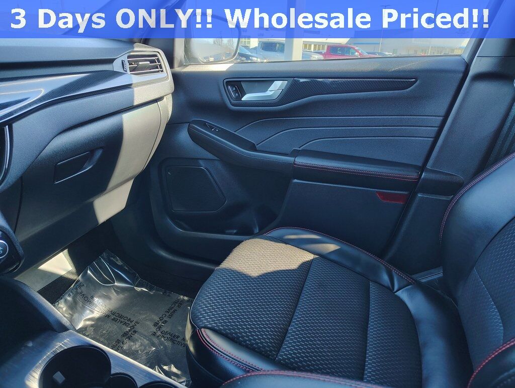 2023 Ford Escape ST-Line Green Bay WI