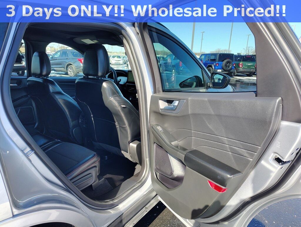 2023 Ford Escape ST-Line Green Bay WI