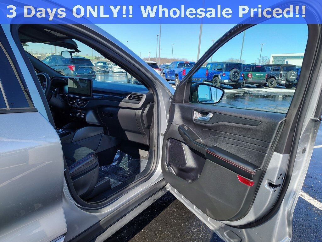 2023 Ford Escape ST-Line Green Bay WI