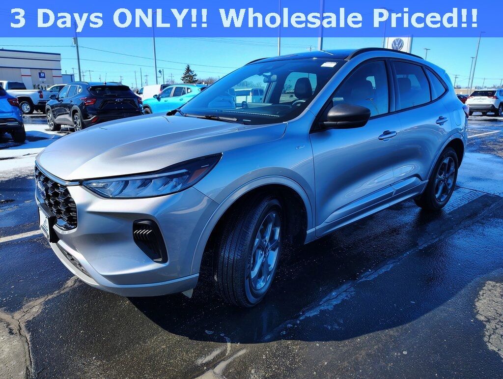 2023 Ford Escape ST-Line Green Bay WI