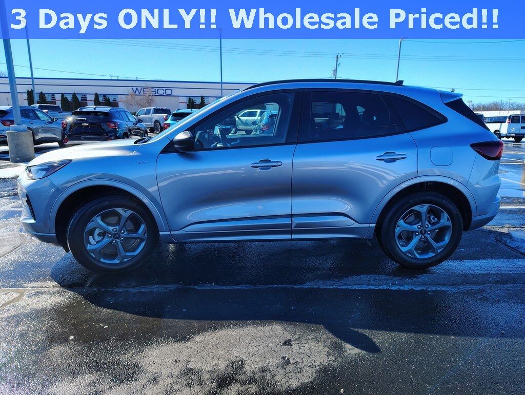 2023 Ford Escape ST-Line Green Bay WI