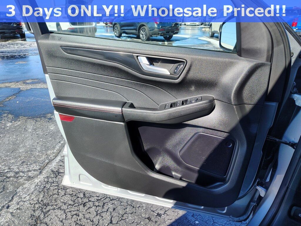 2023 Ford Escape ST-Line Green Bay WI