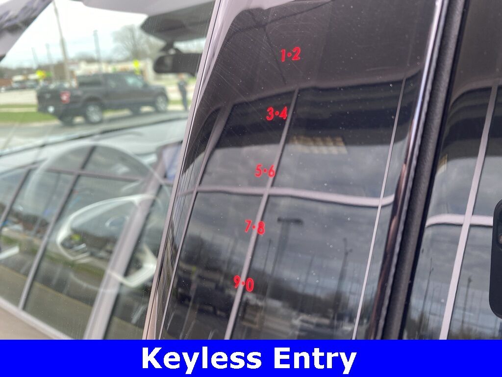 2023 Ford Explorer XLT Green Bay WI