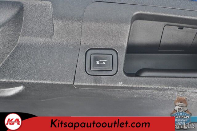 2023 GMC Acadia SLE / AWD / Elevation Edition / Driver Convenience & Trailering Pkg / Auto Start / Power & Heated Seats / Lane Departure & Blind Spot Alert / Rear Captain Chairs / 3rd Row / Seats 6 / Tow Pkg / Block Heater Banglore