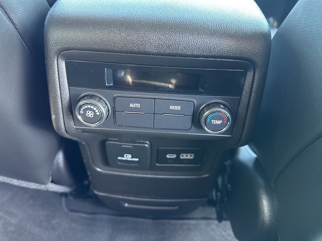 2023 GMC Acadia SLT Manitowoc WI