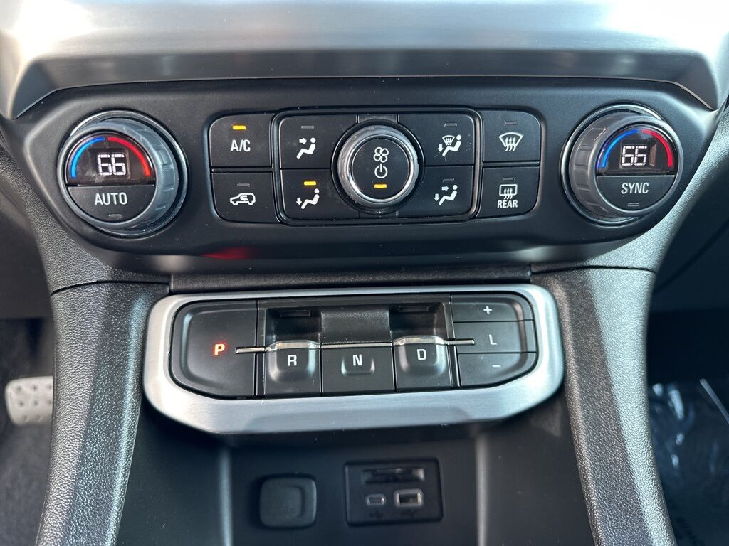 2023 GMC Acadia SLT Manitowoc WI