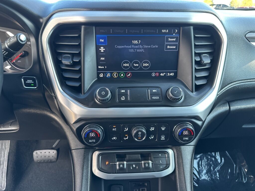 2023 GMC Acadia SLT Manitowoc WI