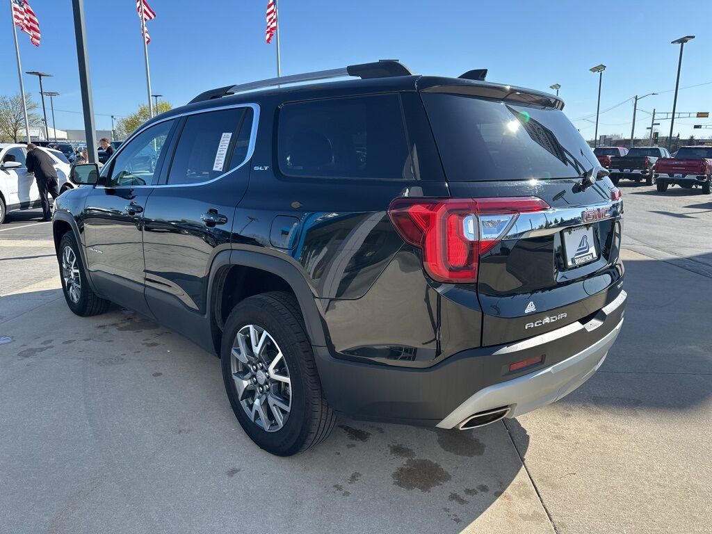 2023 GMC Acadia SLT Manitowoc WI
