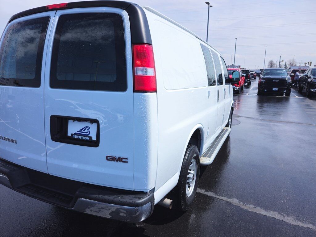 2023 GMC Savana 2500 Work Van Green Bay WI