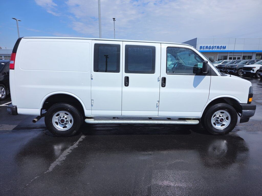 2023 GMC Savana 2500 Work Van Green Bay WI