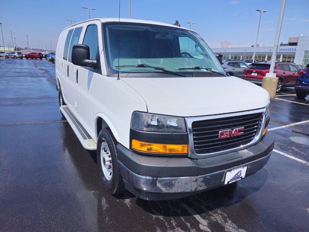 2023 GMC SAVANA 2500 Work Van Green Bay WI