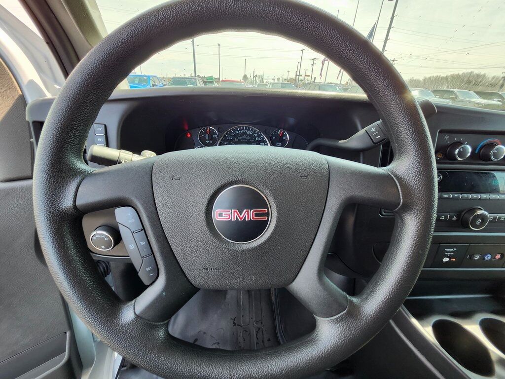 2023 GMC Savana 2500 Work Van Green Bay WI