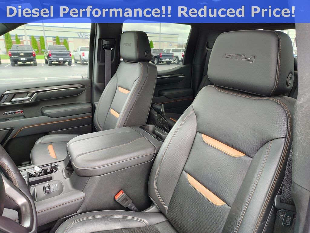 2023 GMC Sierra 1500 AT4 Green Bay WI