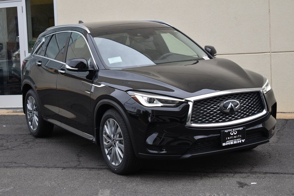 2023 INFINITI QX50 LUXE