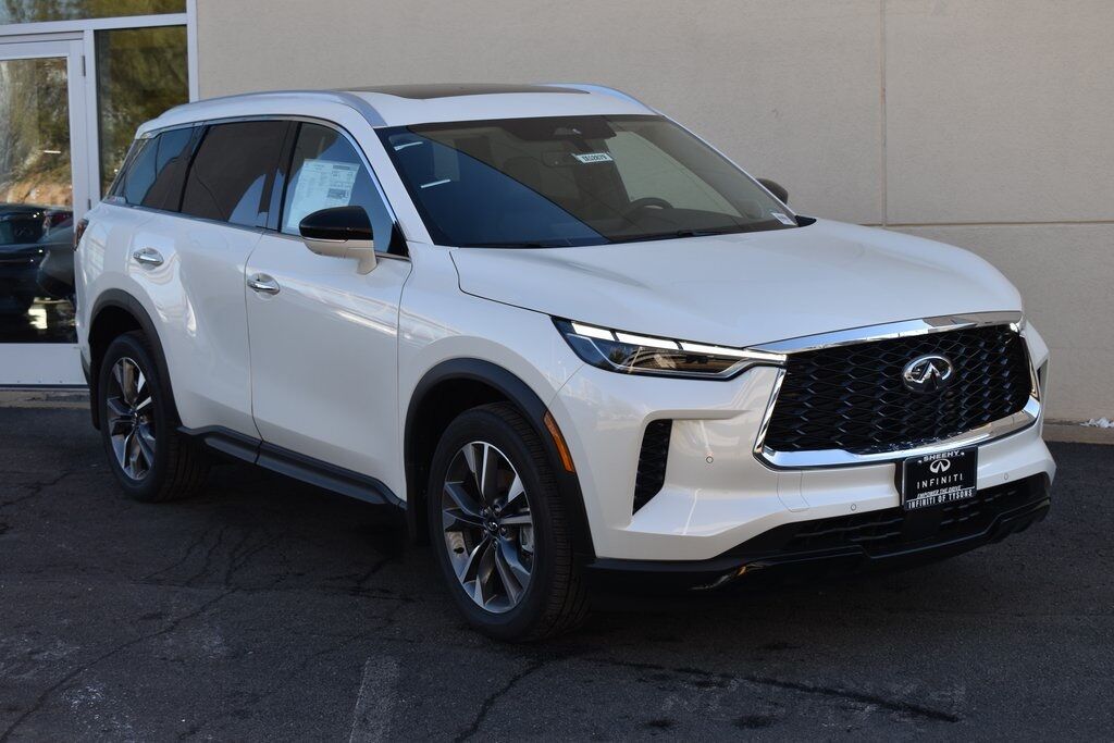 2023 INFINITI QX60 LUXE