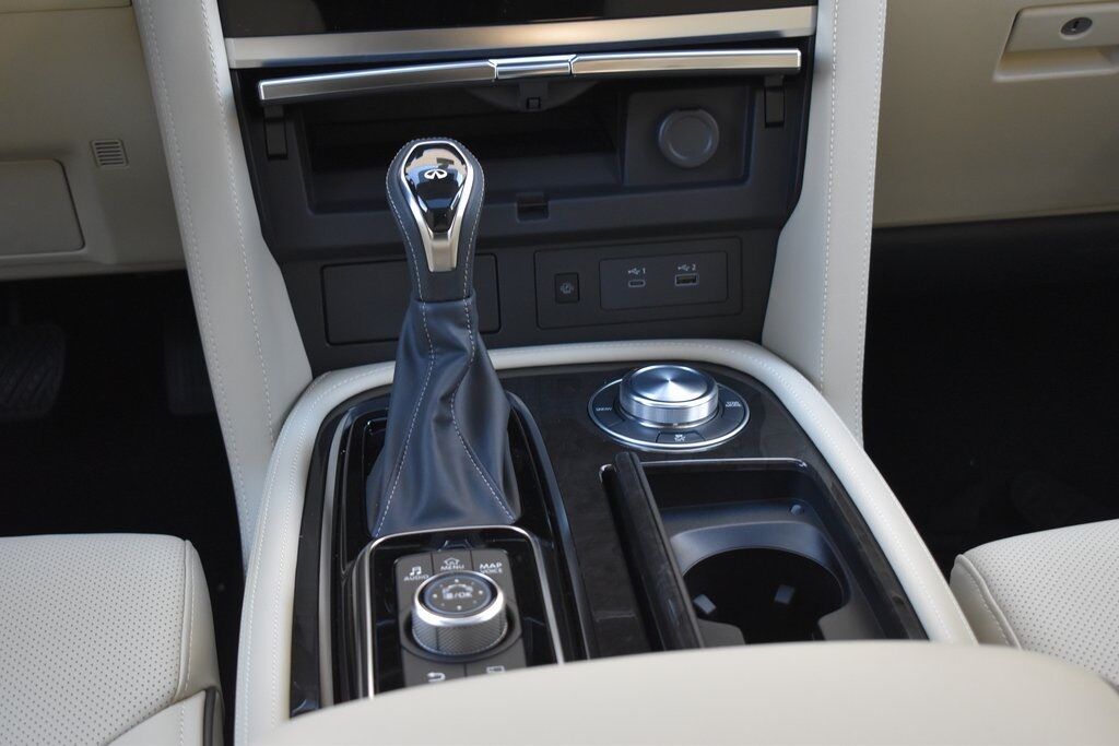 2023 INFINITI QX80 LUXE Vienna VA