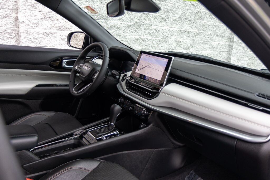 2023 Jeep Compass Limited Kenosha WI