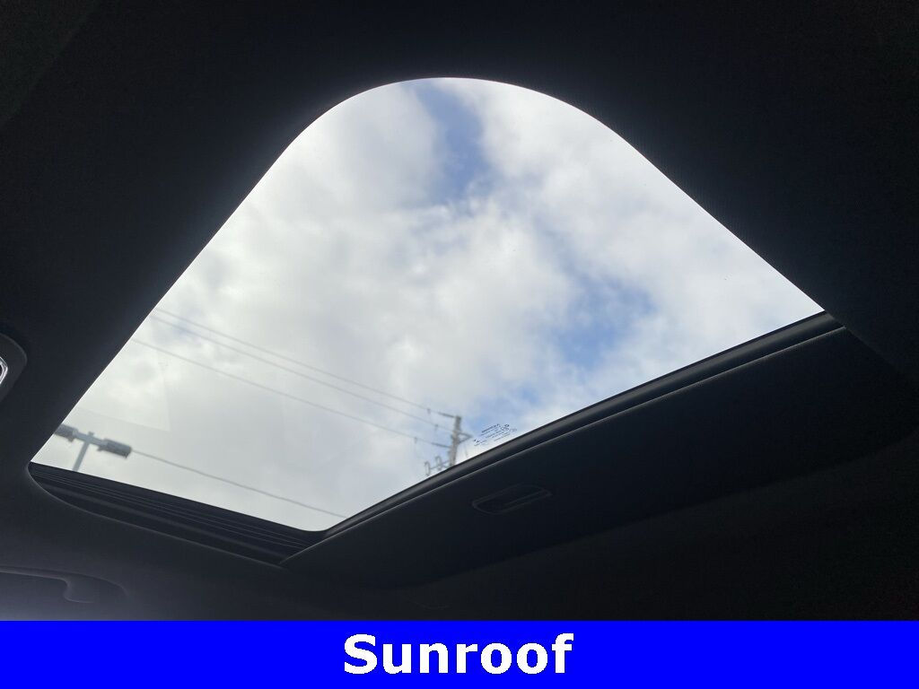 2023 Jeep Grand Cherokee Altitude Green Bay WI