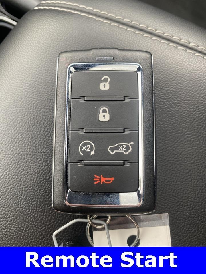 2023 Jeep Grand Cherokee Altitude Green Bay WI