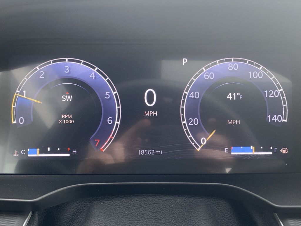 2023 Jeep Grand Cherokee Altitude Green Bay WI