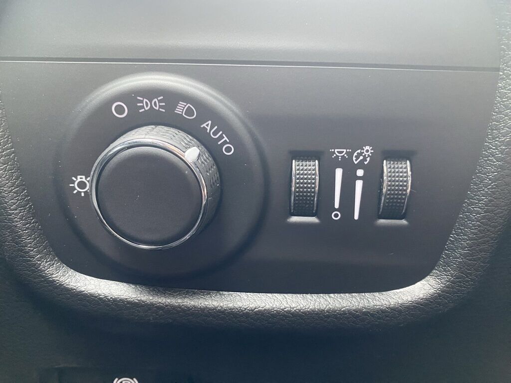 2023 Jeep Grand Cherokee Altitude Green Bay WI