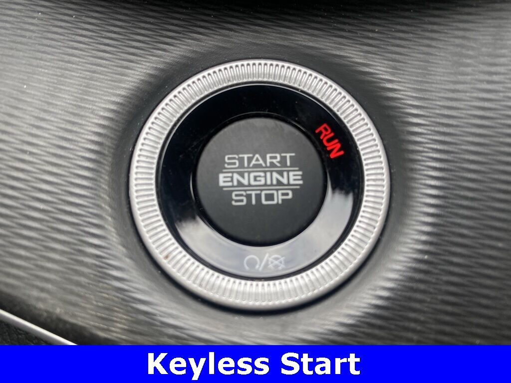 2023 Jeep Grand Cherokee Altitude Green Bay WI