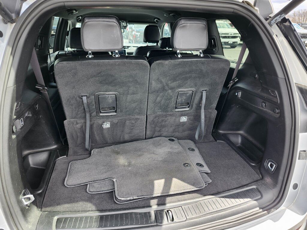 2023 Jeep Grand Cherokee L Altitude Green Bay WI