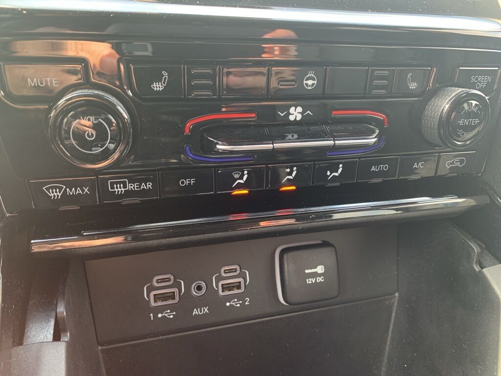 2023 Jeep Grand Cherokee L Limited Green Bay WI