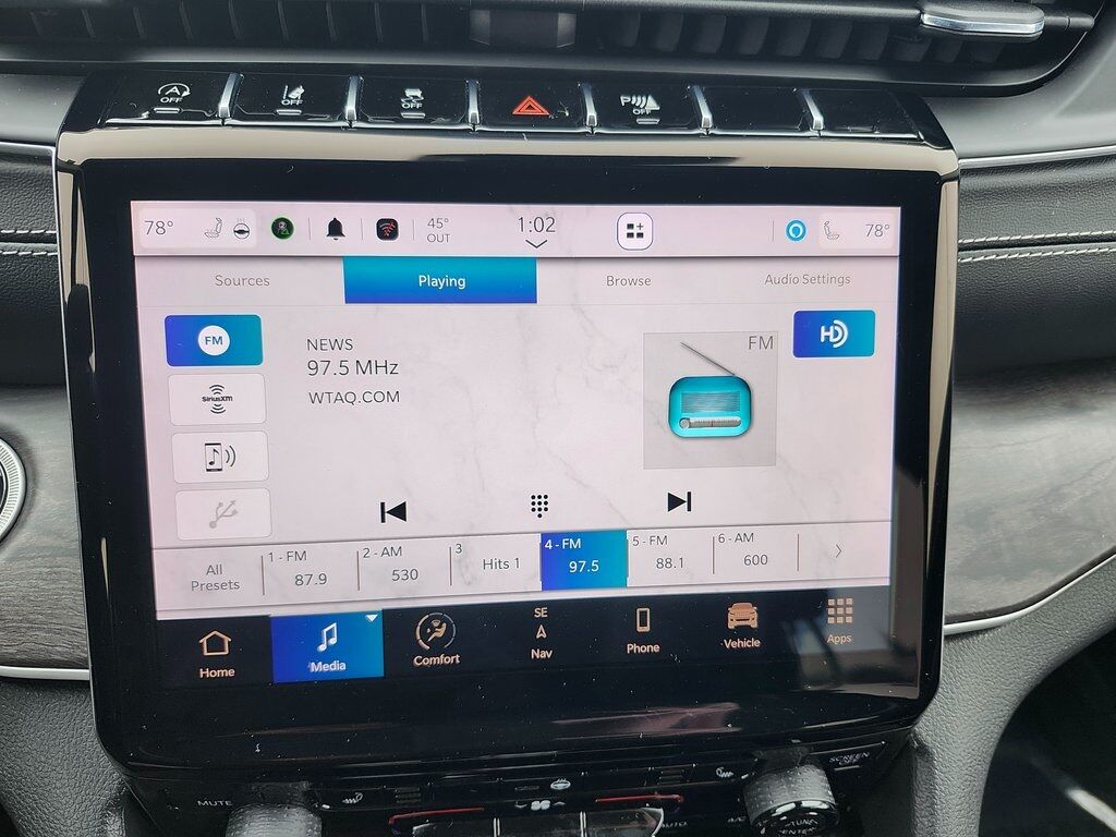 2023 Jeep Grand Cherokee L Limited Green Bay WI