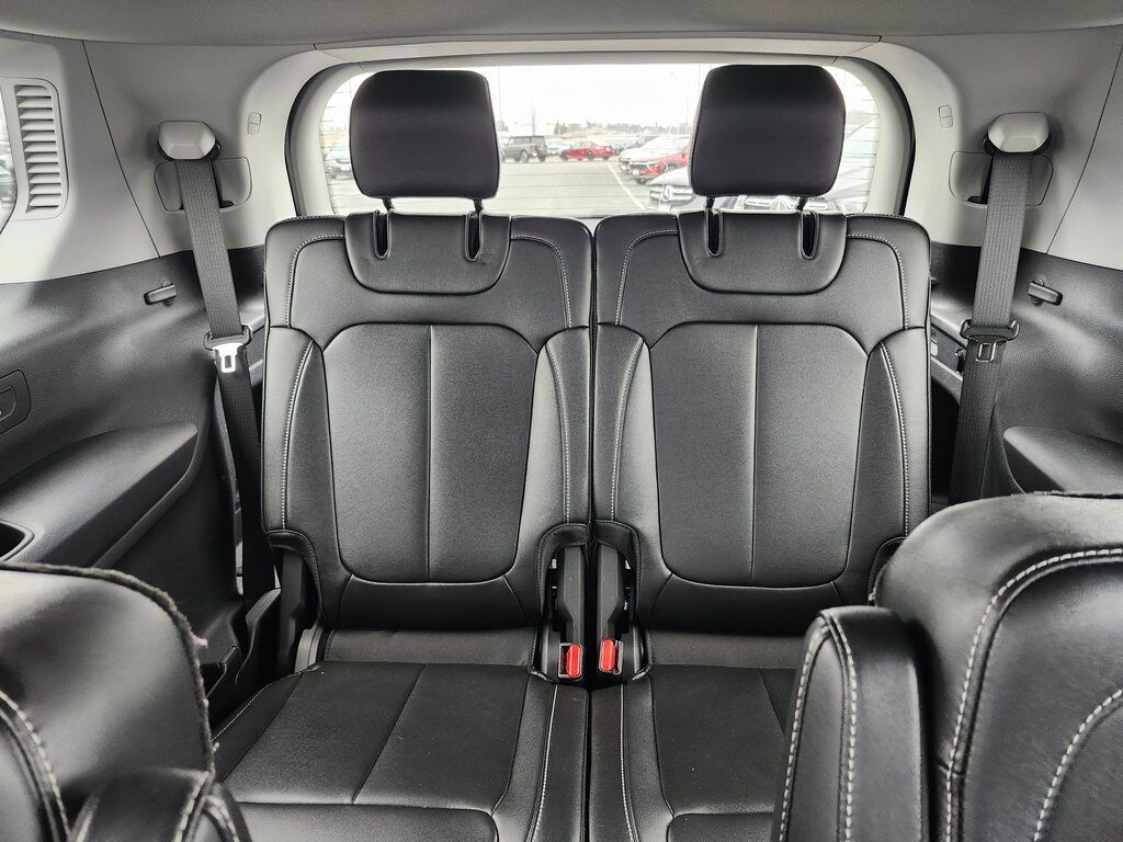 2023 Jeep Grand Cherokee L Limited Green Bay WI