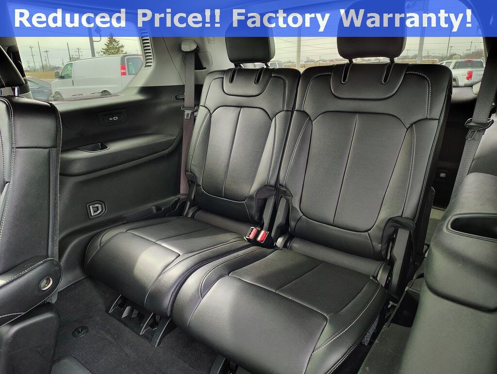 2023 Jeep Grand Cherokee L Limited Green Bay WI